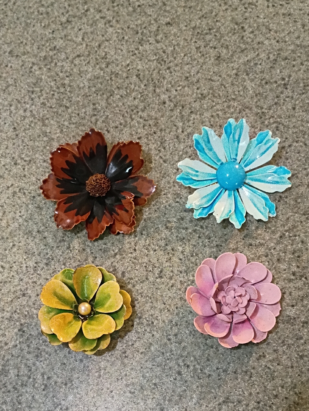 Vintage Flower Brooches Set Of 4 Beautiful Colorful Lapels